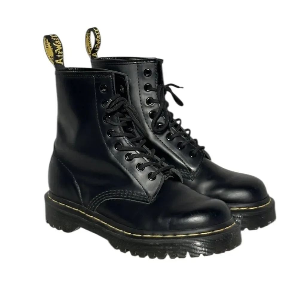 Dr Martens Boots 1460 Smooth Leather Lace Up 8 Eye Black Women's Size 6